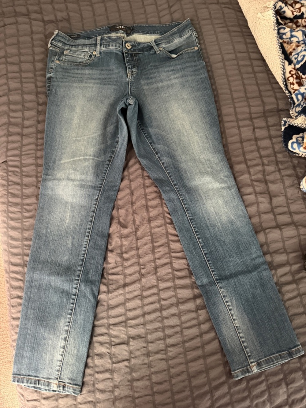 torrid Light Blue Skinny Jeans with Faded Detailing
